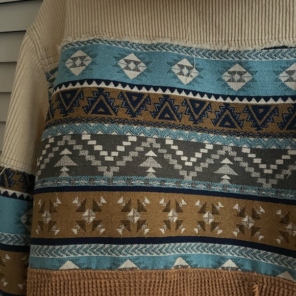 Buckle Shacket - Picture 14 of 15